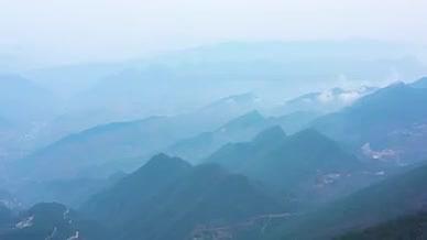 4K航拍群山连绵不绝喀斯特地貌地形云雾视频的预览图